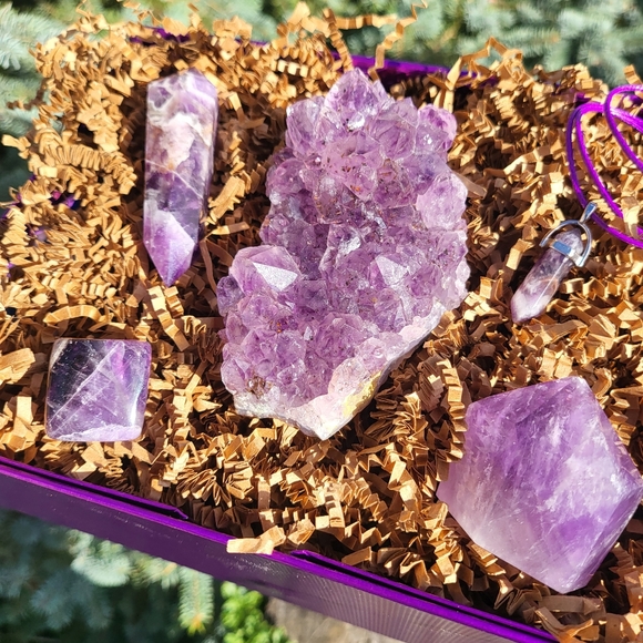 Amethyst Crystal Set / Necklace / Dream Amethyst Wand / Sphere / Big Cluster - Picture 2 of 6